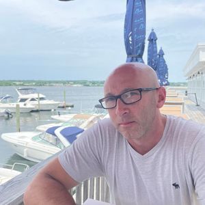 Meet your Posher, Christopher